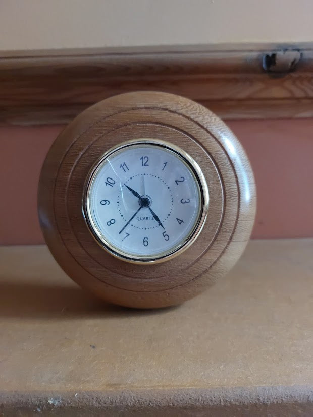 Handturned Oak Desk Clock – Solid British Oak | E11 Woodturning