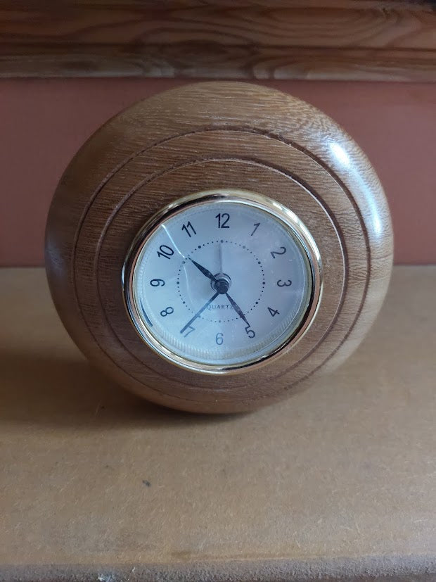 Handturned Oak Desk Clock – Solid British Oak | E11 Woodturning